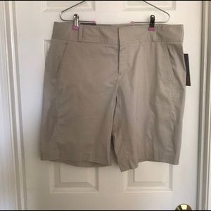 Daisy Fuentes Favorite Fit Shorts NWT